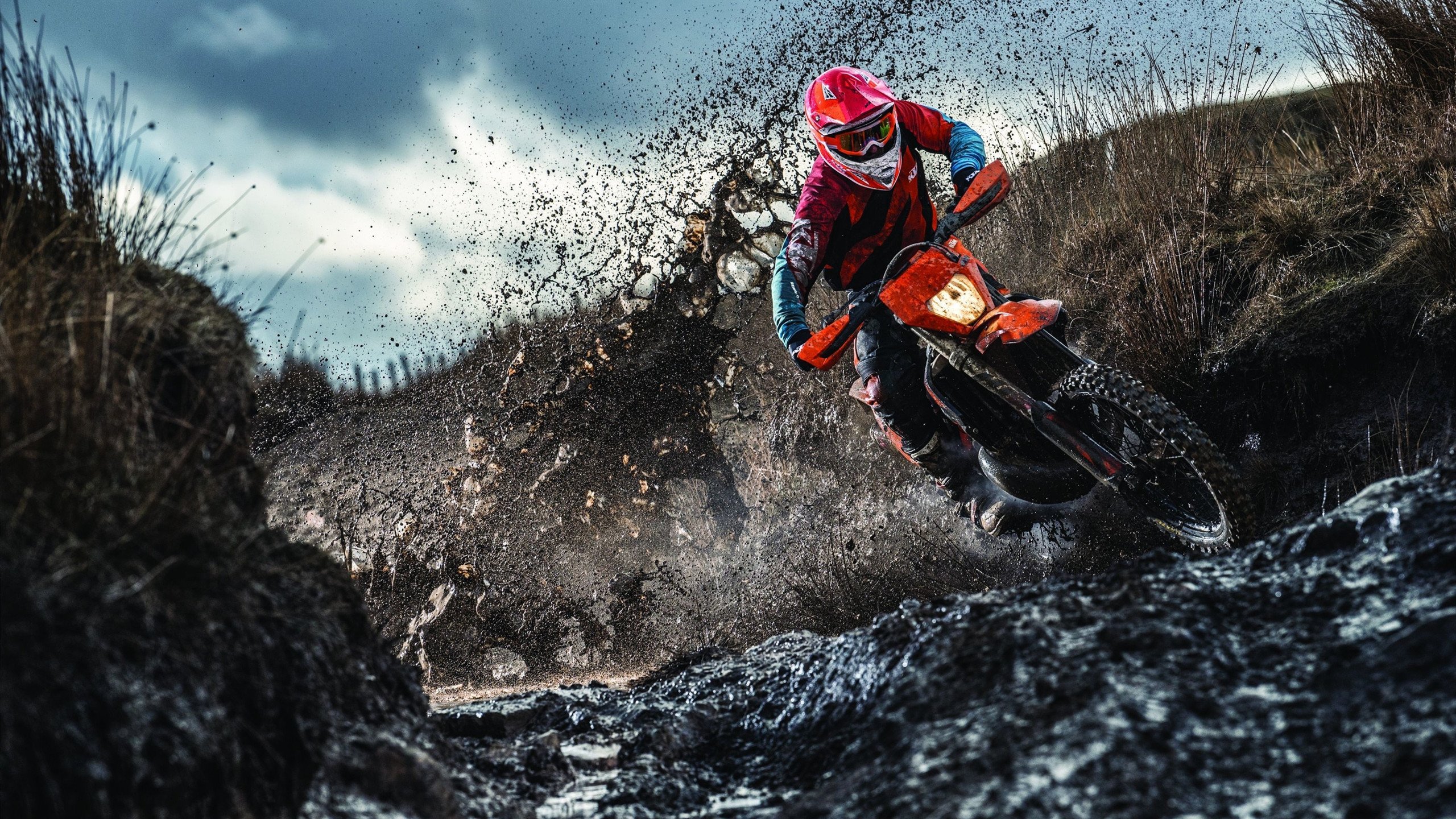 巴萨罗那vs巴黎圣日耳曼6比1