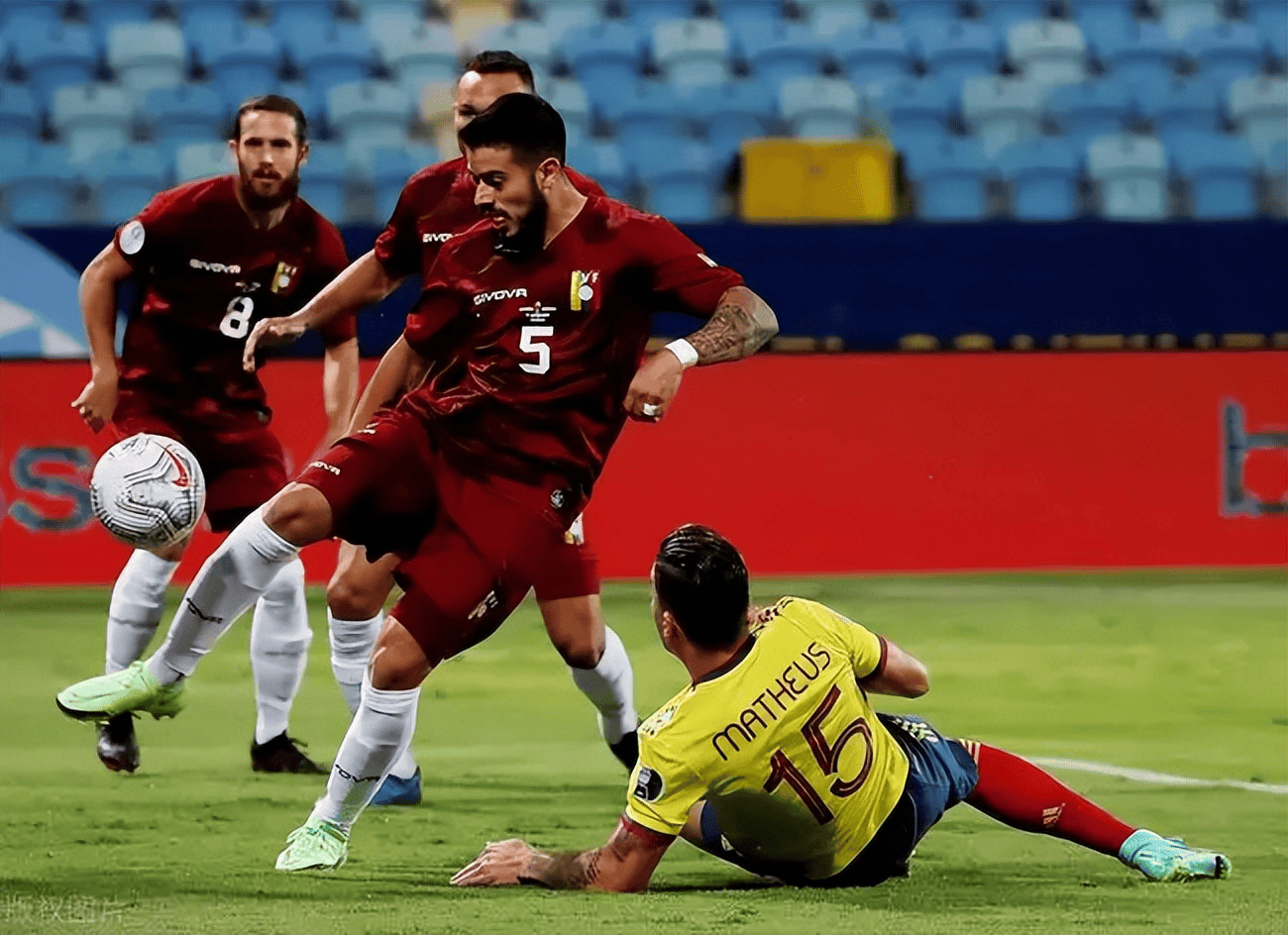 勇夺第一的意思